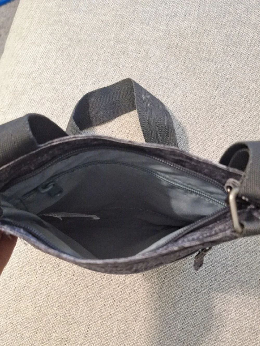 Dakine compact messenger